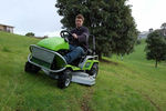 Grillo Climber 9.22 Magnum Ride on Mower - Mowing