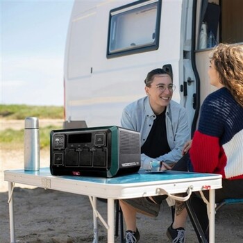 WCBG1200  Welling andamp Crossley Portable Power Station